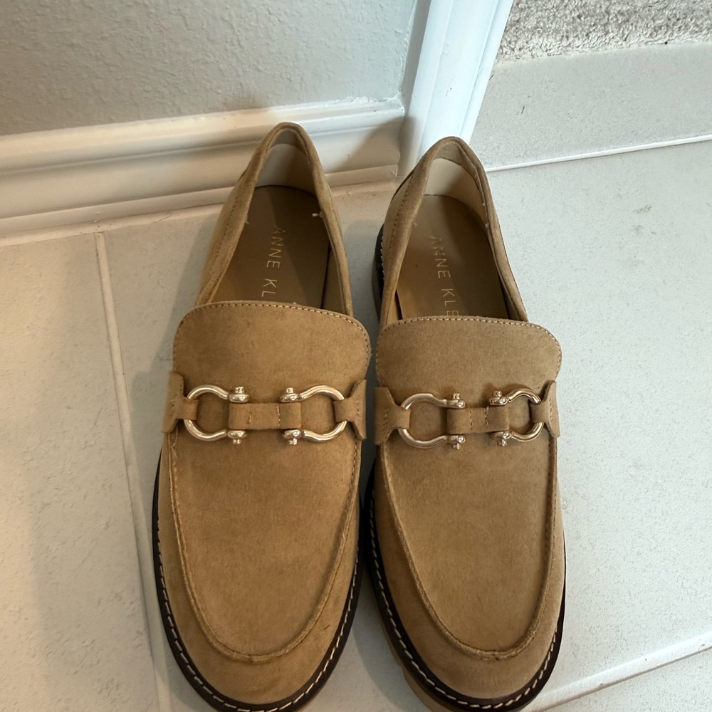 Anne Klein Women’s Tan Suede Bit Loafers